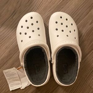 White fleece crocs